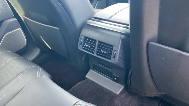 Land Rover Range Rover Velar 3.0 D300 R-Dynamic HSE 5dr Auto Diesel Estate